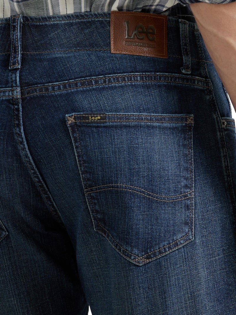 Lee Men's Extreme Motion Straight Taper Jean Jaxson 31W x 32L - Image 3